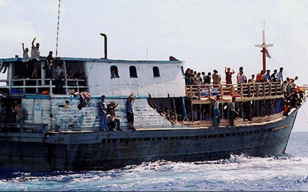 Một chiếc thuyền chở người nhập cư trái phép (ảnh minh họa).